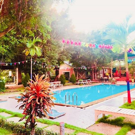 Her Bungalow Phu Quoc Bagian luar foto