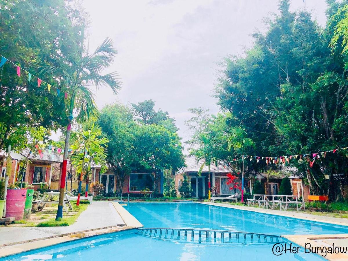 Her Bungalow Phu Quoc Bagian luar foto