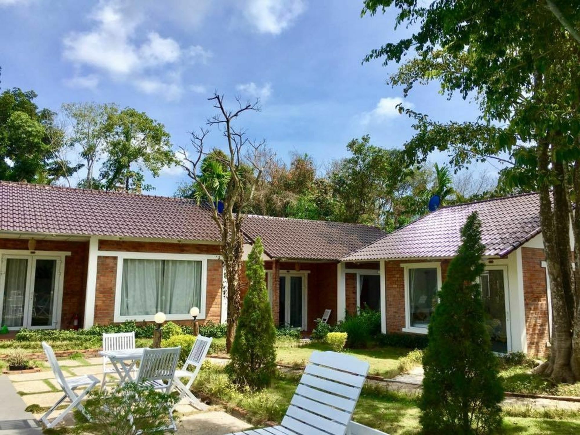 Her Bungalow Phu Quoc Bagian luar foto
